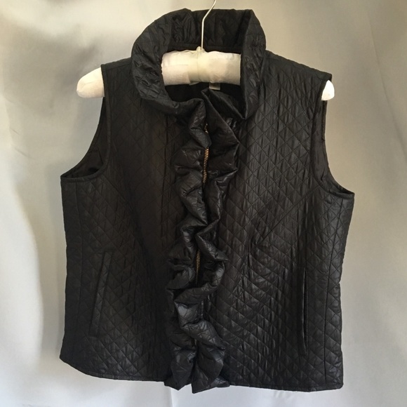 Sara Campbell Jackets & Blazers - Sara Campbell Black Quilted Vest w/Ruffle Sz L NEW